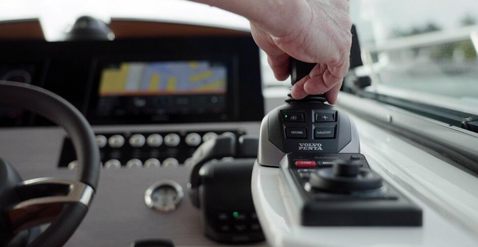Volvo Penta launches Assisted Docking retrofit upgrade for IPS